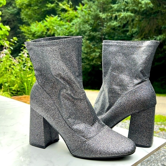 Cape Robbin Sam-2 Glitter Leatherette Block Heel Booties 9 metallic shimmer - Picture 11 of 11